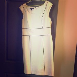 NWT Lafayette 148 White dress with black piping